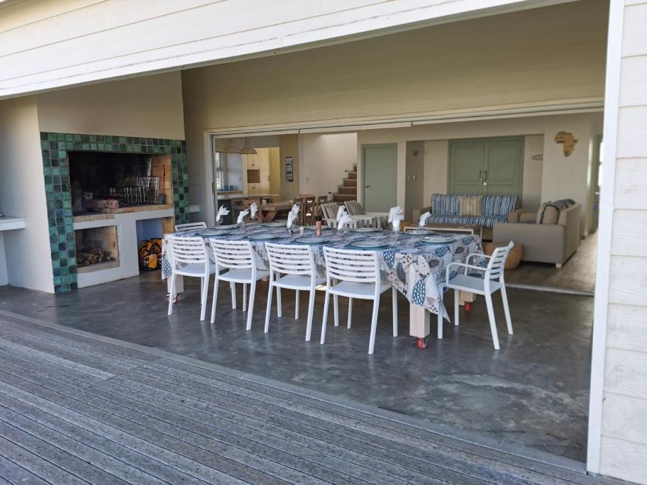 Beautiful Cottage Fantastic Beach Oyster Bay Exterior photo