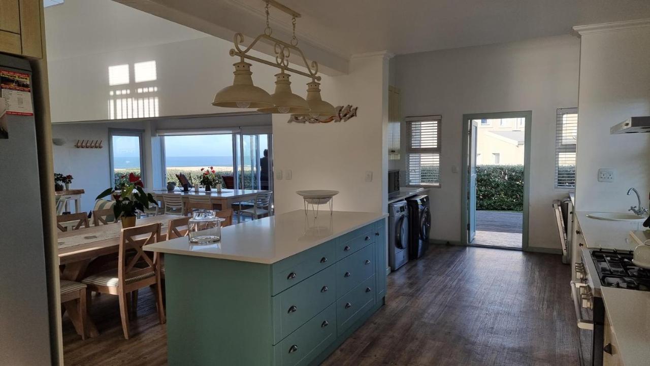 Beautiful Cottage Fantastic Beach Oyster Bay Exterior photo