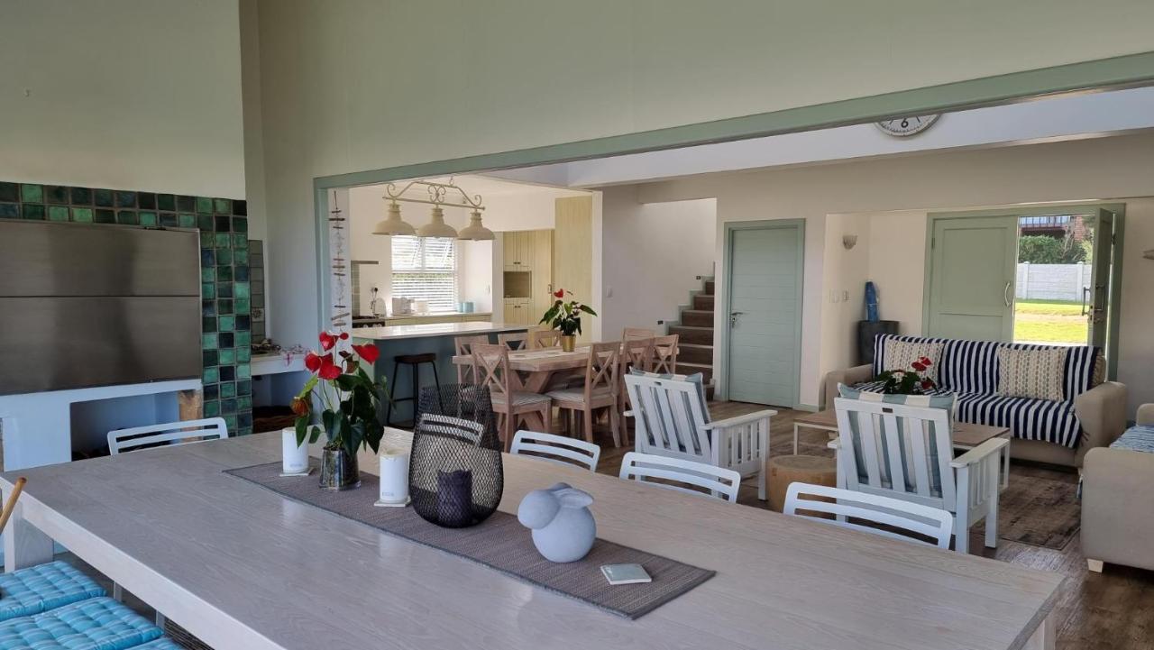 Beautiful Cottage Fantastic Beach Oyster Bay Exterior photo